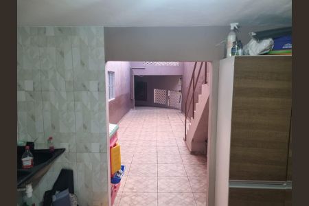 Casa à venda com 162m², 3 quartos e 4 vagas Casa à venda com 162m², 3 quartos e 4 vagasÁrea de Serviço