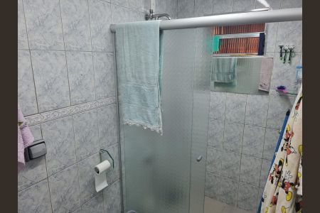 Casa à venda com 162m², 3 quartos e 4 vagas Casa à venda com 162m², 3 quartos e 4 vagasBanheiro 2