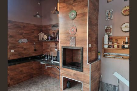 Casa à venda com 162m², 3 quartos e 4 vagas Casa à venda com 162m², 3 quartos e 4 vagasChurrasqueira