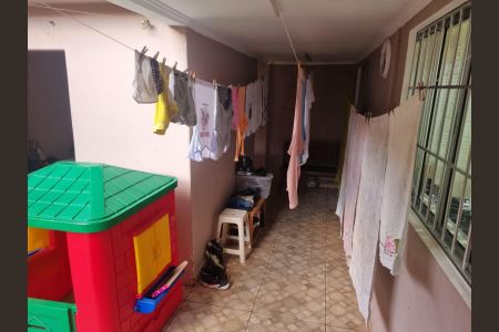 Casa à venda com 162m², 3 quartos e 4 vagas Casa à venda com 162m², 3 quartos e 4 vagasÁrea de Serviço