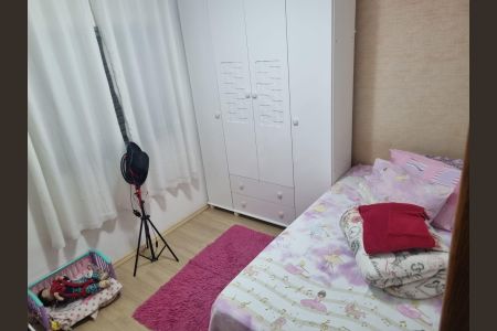 Casa à venda com 162m², 3 quartos e 4 vagas Casa à venda com 162m², 3 quartos e 4 vagasQuarto 2