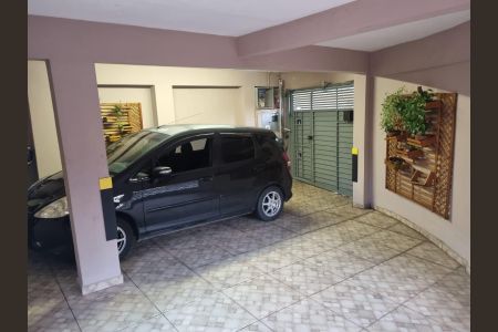 Casa à venda com 162m², 3 quartos e 4 vagas Casa à venda com 162m², 3 quartos e 4 vagasÁrea Externa