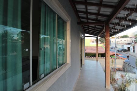 Casa à venda com 450m², 3 quartos e 10 vagasVaranda Sala de Estar