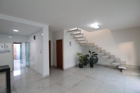 Casa à venda com 450m², 3 quartos e 10 vagasSala de Estar