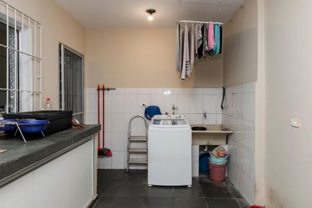 Casa à venda com 95m², 3 quartos e 1 vagaÁrea de Serviço
