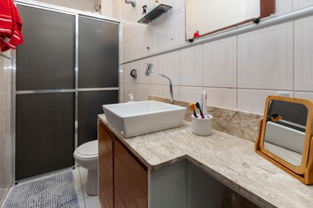 Casa à venda com 95m², 3 quartos e 1 vagaBanheiro