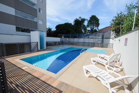 Apartamento para alugar com 68m², 2 quartos e 1 vagaÁrea comum - Piscina