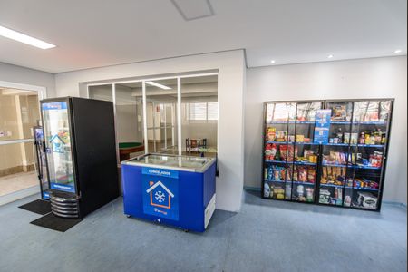 Apartamento para alugar com 68m², 2 quartos e 1 vagaÁrea comum - Mini Mercado