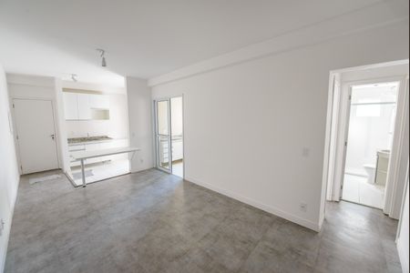 Apartamento para alugar com 68m², 2 quartos e 1 vagaSala