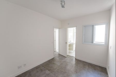 Apartamento para alugar com 68m², 2 quartos e 1 vagaSuíte