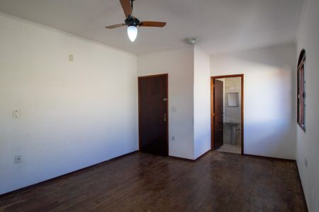 Casa para alugar com 125m², 1 quarto e 1 vaga Casa para alugar com 125m², 1 quarto e 1 vagaSuite