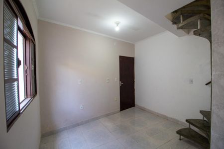 Casa para alugar com 125m², 1 quarto e 1 vaga Casa para alugar com 125m², 1 quarto e 1 vagaSala