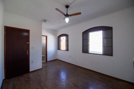 Casa para alugar com 125m², 1 quarto e 1 vaga Casa para alugar com 125m², 1 quarto e 1 vagaSuite