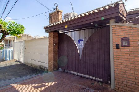 Casa para alugar com 125m², 1 quarto e 1 vaga Casa para alugar com 125m², 1 quarto e 1 vagaFachada