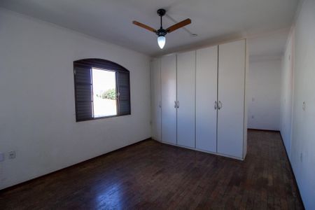Casa para alugar com 125m², 1 quarto e 1 vaga Casa para alugar com 125m², 1 quarto e 1 vagaSuite