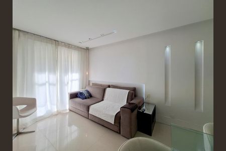 Apartamento à venda com 70m², 3 quartos e 1 vagaSala