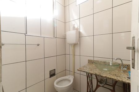Casa para alugar com 101m², 2 quartos e sem vaga Casa para alugar com 101m², 2 quartos e sem vagaBanheiro
