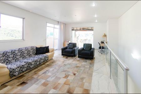 Apartamento à venda com 214m², 3 quartos e 4 vagasSala 2