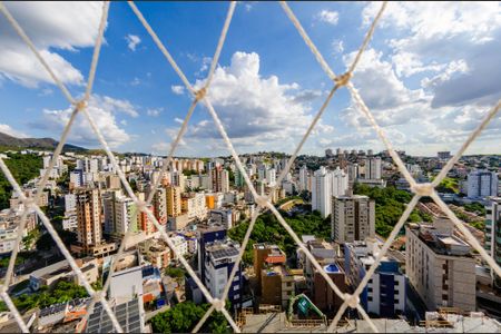 Apartamento à venda com 214m², 3 quartos e 4 vagasVista Suíte