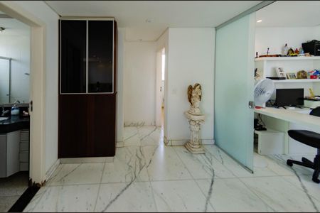 Apartamento à venda com 214m², 3 quartos e 4 vagasSala