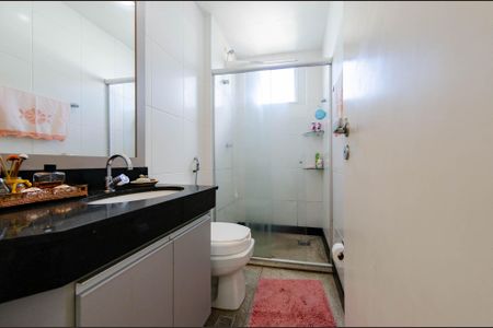 Apartamento à venda com 214m², 3 quartos e 4 vagasBanheiro suíte