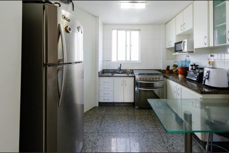 Apartamento à venda com 214m², 3 quartos e 4 vagasCozinha