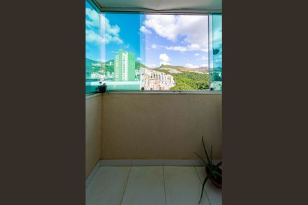 Apartamento à venda com 214m², 3 quartos e 4 vagasVaranda