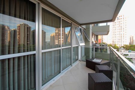 Apartamento para alugar com 66m², 1 quarto e 1 vaga Apartamento para alugar com 66m², 1 quarto e 1 vagaVaranda