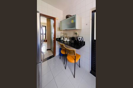 Apartamento à venda com 115m², 3 quartos e 2 vagasCozinha