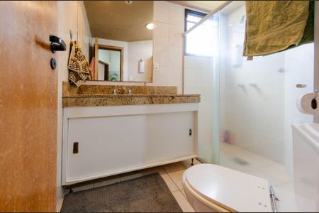 Apartamento à venda com 115m², 3 quartos e 2 vagasBanheiro