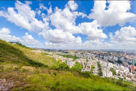 Apartamento à venda com 115m², 3 quartos e 2 vagasVista