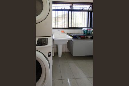 Apartamento à venda com 115m², 3 quartos e 2 vagasÁrea de serviço