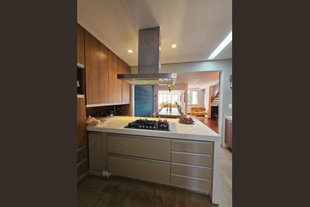 Apartamento à venda com 305m², 4 quartos e 2 vagas Apartamento à venda com 305m², 4 quartos e 2 vagasCozinha