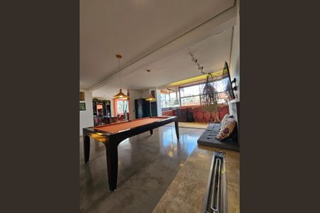 Apartamento à venda com 305m², 4 quartos e 2 vagas Apartamento à venda com 305m², 4 quartos e 2 vagasSala 2