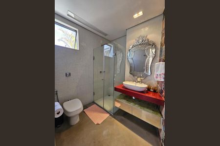 Apartamento à venda com 305m², 4 quartos e 2 vagas Apartamento à venda com 305m², 4 quartos e 2 vagasBanheiro 1