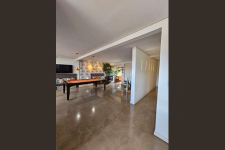 Apartamento à venda com 305m², 4 quartos e 2 vagas Apartamento à venda com 305m², 4 quartos e 2 vagasSala 2