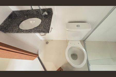 Apartamento à venda com 85m², 2 quartos e 1 vaga Apartamento à venda com 85m², 2 quartos e 1 vagaBanheiro