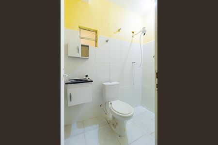 Banheiro de kitnet/studio para alugar com 1 quarto, 35m² em Mooca, São Paulo