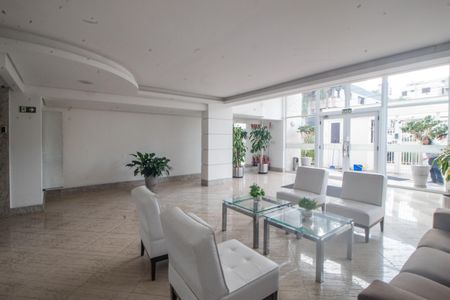 Apartamento à venda com 60m², 2 quartos e sem vaga Apartamento à venda com 60m², 2 quartos e sem vagaHall de entrada