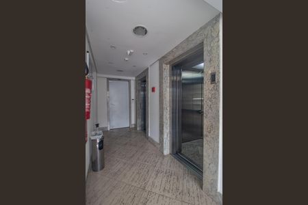 Apartamento à venda com 60m², 2 quartos e sem vaga Apartamento à venda com 60m², 2 quartos e sem vagaHall de entrada