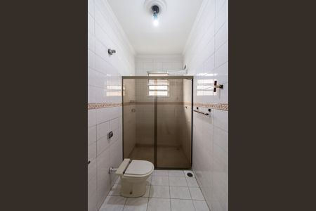 Casa à venda com 220m², 3 quartos e 2 vagasBanheiro