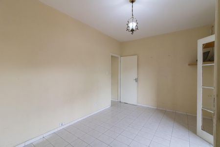 Casa à venda com 220m², 3 quartos e 2 vagasQuarto 2