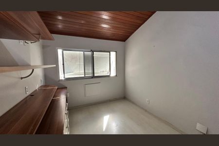 Apartamento à venda com 210m², 4 quartos e 2 vagas Apartamento à venda com 210m², 4 quartos e 2 vagasQuarto 4