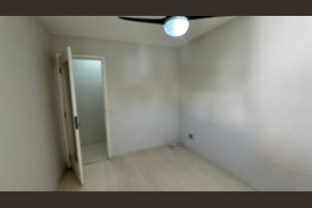 Apartamento à venda com 210m², 4 quartos e 2 vagas Apartamento à venda com 210m², 4 quartos e 2 vagasQuarto 2