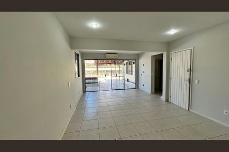 Apartamento à venda com 210m², 4 quartos e 2 vagas Apartamento à venda com 210m², 4 quartos e 2 vagasSala