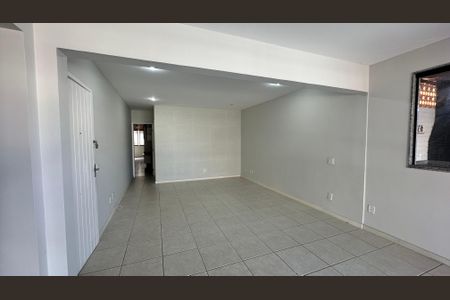 Apartamento à venda com 210m², 4 quartos e 2 vagas Apartamento à venda com 210m², 4 quartos e 2 vagasSala