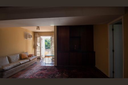 Casa para alugar com 1500m², 3 quartos e 5 vagasSuíte 1