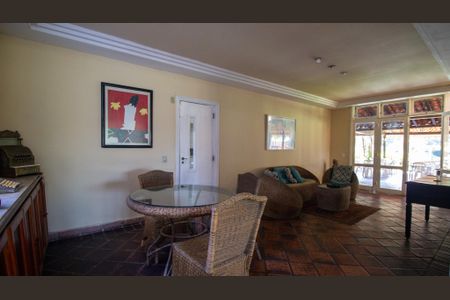 Casa para alugar com 1500m², 3 quartos e 5 vagasSala