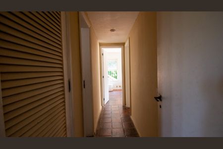 Casa para alugar com 1500m², 3 quartos e 5 vagasCorredor