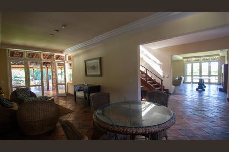 Casa para alugar com 1500m², 3 quartos e 5 vagasSala